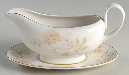 Allure Gravy Boat & Underplate