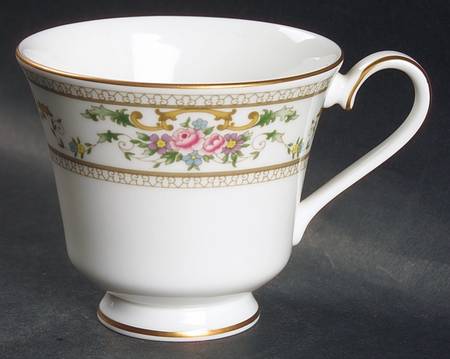 Alton Footed Cup