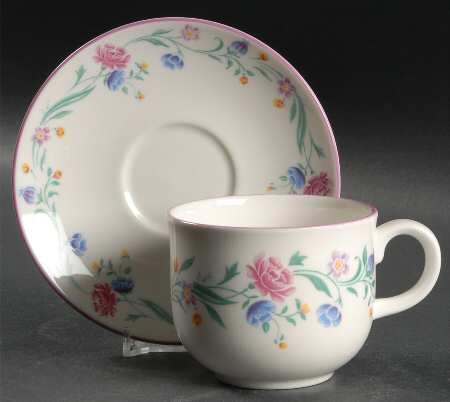 Amadeus Flat Cup & Saucer Set