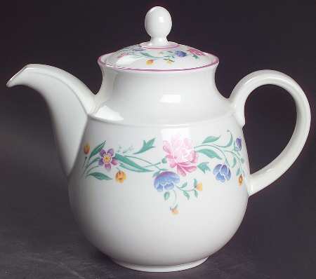 Amadeus Teapot & Lid