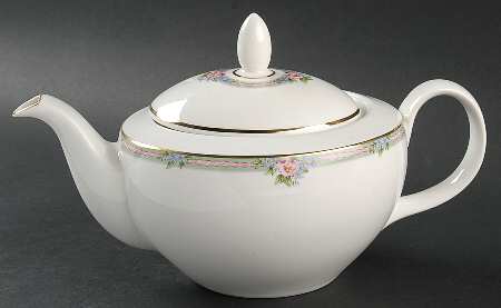 Amelia (White Background) Teapot & Lid