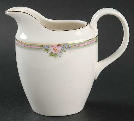 Amelia (White Background) Creamer