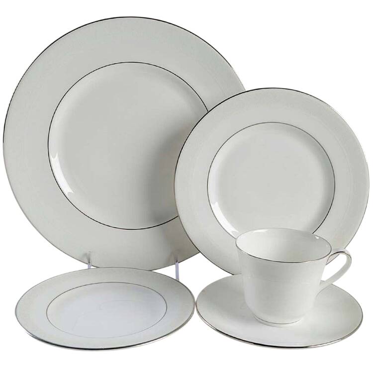 Amulet 40 Piece Estate Set