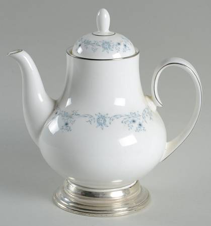 Angelique Coffee Pot & Lid w/Sterling Base