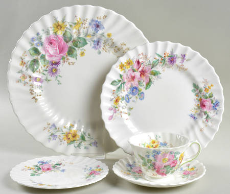 Arcadia (Older, Green Backstamp) 5 Piece Place Setting