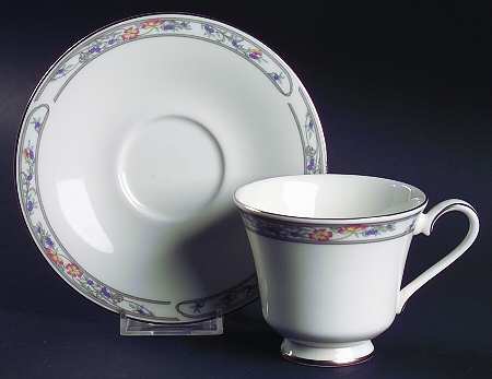 Arlington Footed Cup & Saucer Set