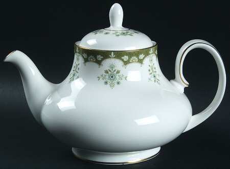 Ashmont Teapot & Lid