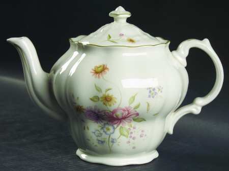 Ashbourne Teapot & Lid