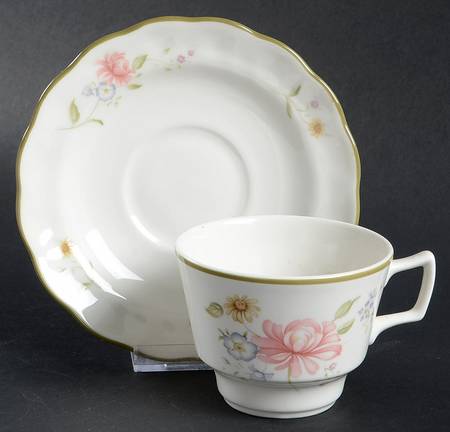 Ashbourne Flat Cup & Saucer Set