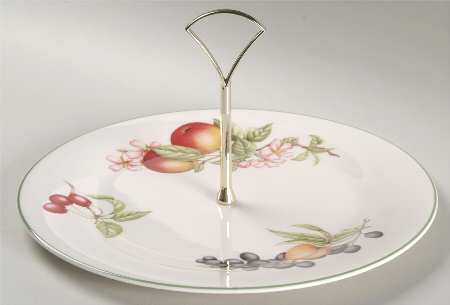 Ashberry Round Serving Plate with Handle (DP)