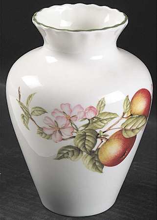 Ashberry 7" Vase