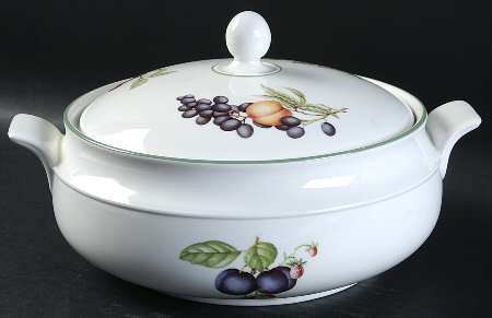 Ashberry Round Covered Vegetable