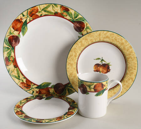 Augustine 32 Piece Estate Set