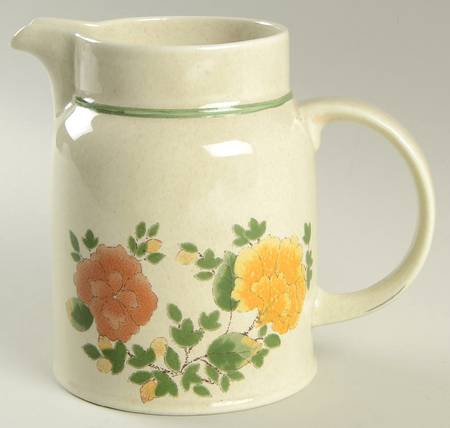 Autumn Morn 32 Oz Pitcher