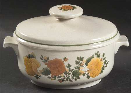 Autumn Morn 2 Quart Oval Covered Casserole