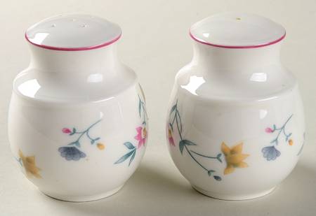 Avalon Salt & Pepper Set