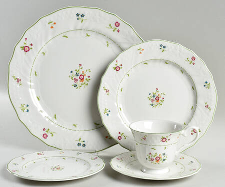 Avignon 40 Piece Estate Set