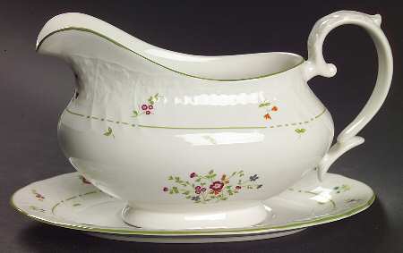 Avignon Gravy Boat & Underplate