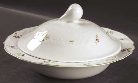 Avignon Round Covered Vegetable