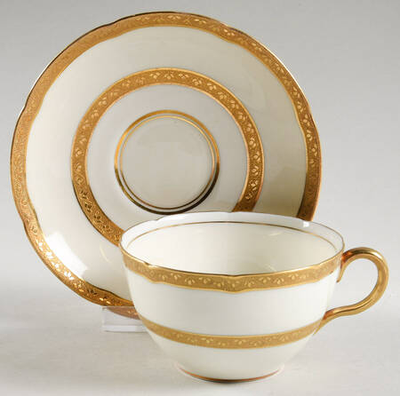 The Balmoral Flat Cup & Saucer Set