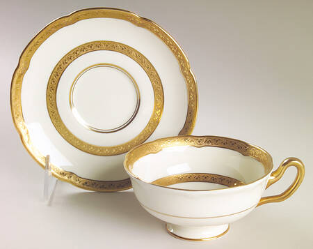 The Balmoral Footed Cup & Saucer Set