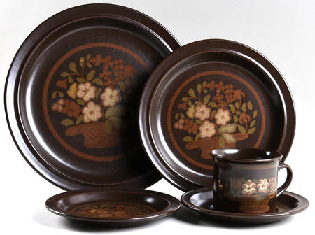 Basque 5 Piece Place Setting