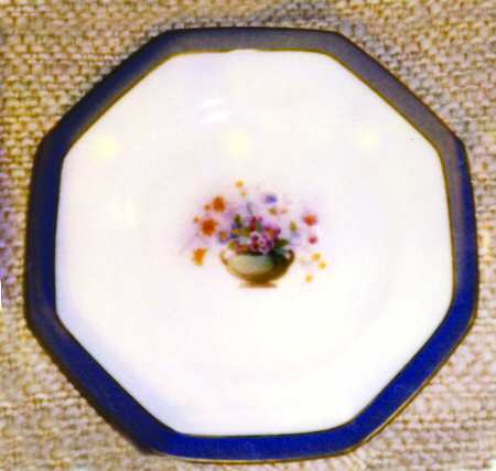 BB208B by Royal Doulton