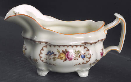 The Beaufort (Center Design) Creamer