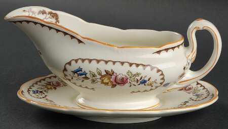 The Beaufort (Center Design) Gravy Boat & Underplate