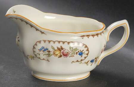 The Beaufort (Center Design) Creamer