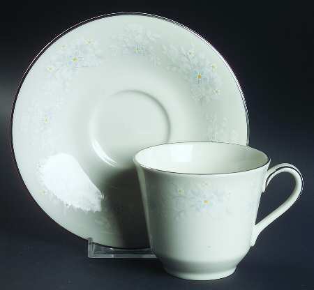 Bedford Flat Cup & Saucer Set