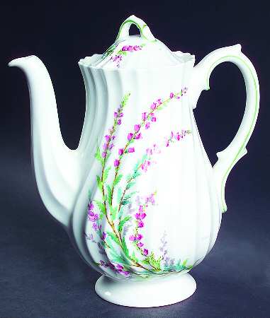 Bell Heather (Scalloped, No Trim) Mini Coffee Pot & Lid