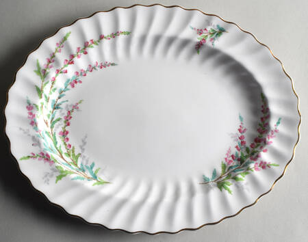 Bell Heather (Scalloped, Gold Trim) 13" Oval Serving Platter