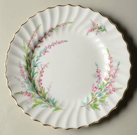 Bell Heather (Scalloped, Gold Trim) Salad Plate