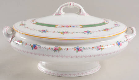 The Belgrade Oval Tureen & Lid