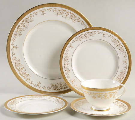 Belmont 40 Piece Estate Set