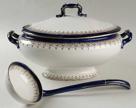 Belmont Tureen & Lid w/Ladle