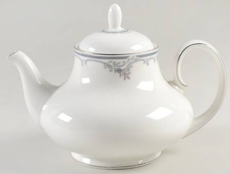 Belton Teapot & Lid