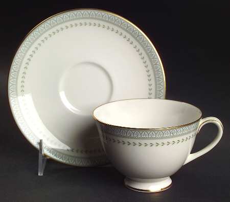 Berkshire Footed Cup & Saucer Set