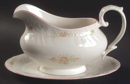 Biarritz Gravy Boat & Underplate