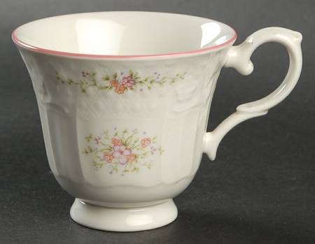 Biarritz Footed Cup