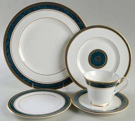 Biltmore 40 Piece Set
