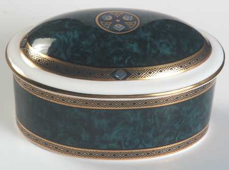 Biltmore Large Oval Box & Lid