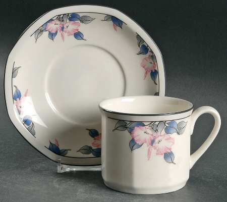 Bloomsbury Flat Cup & Saucer Set