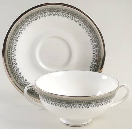 Braemar Footed Cream Soup Bowl & Saucer Set
