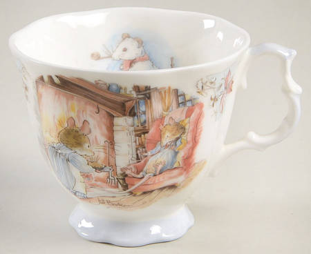 Brambly Hedge Footed Cup