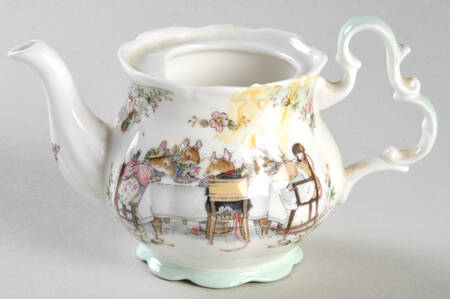 Brambly Hedge Miniature Teapot No Lid