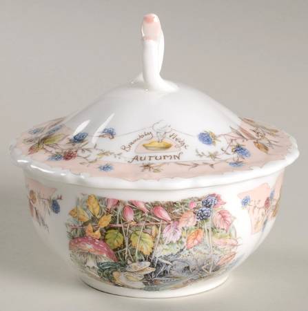 Brambly Hedge 4" Candy Box & Lid