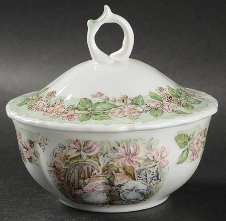 Brambly Hedge 4" Candy Box & Lid