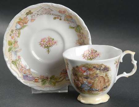 Brambly Hedge Footed Cup & Saucer Set